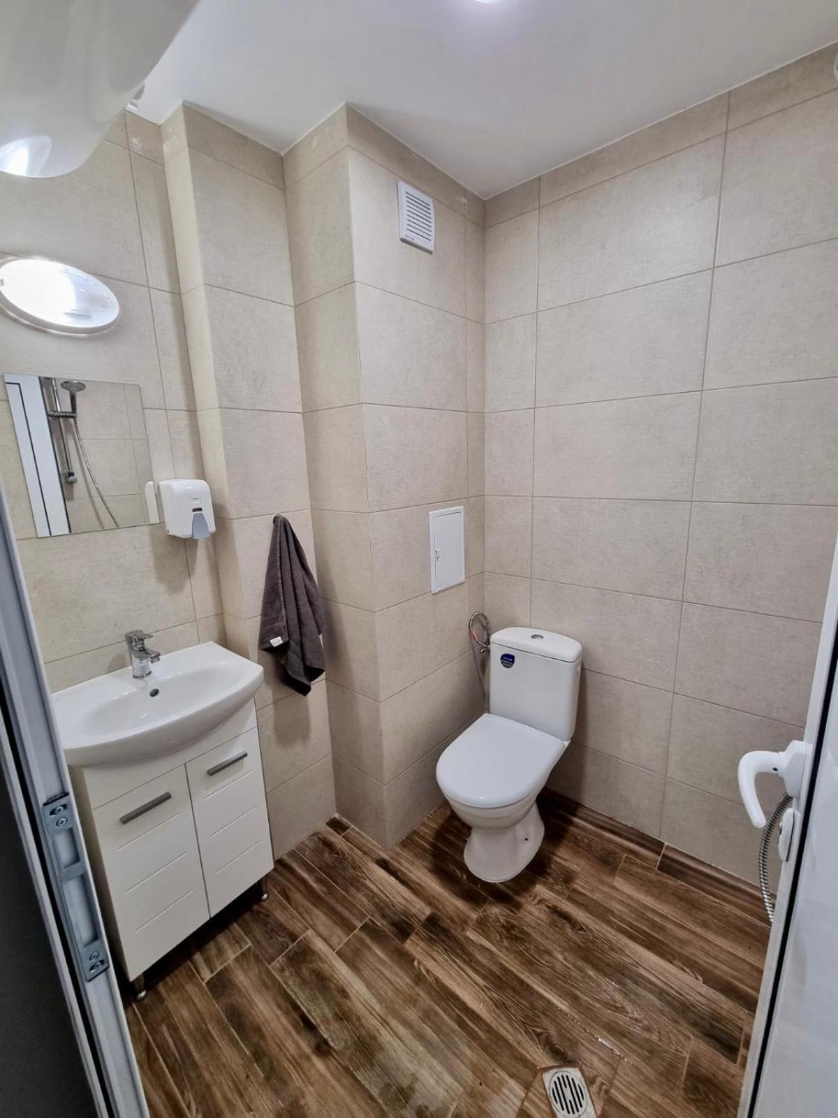 Best Family Apartments & Private Parking София Екстериор снимка